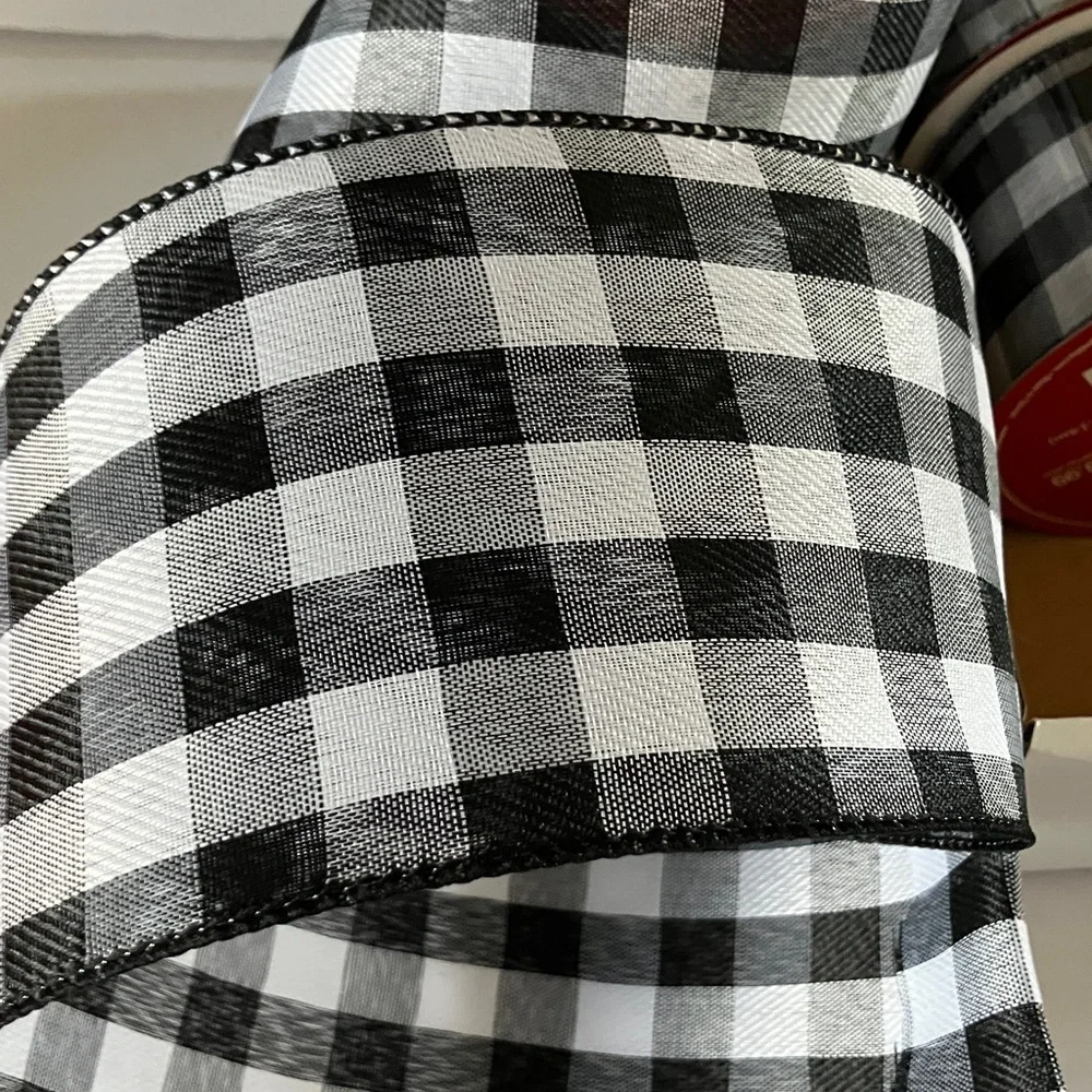 8 Rolls‎ Black and White Checkered Wired Edge Ribbon Set Total 270 Feet